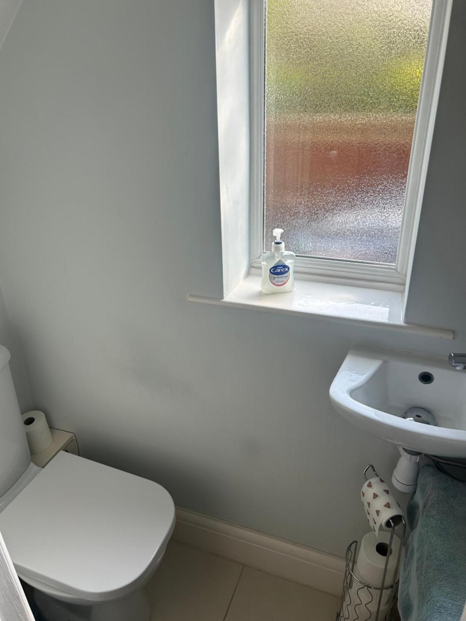 Lovely, Large Double Bedroom With Park View In Home Hazel Grove Eksteriør billede
