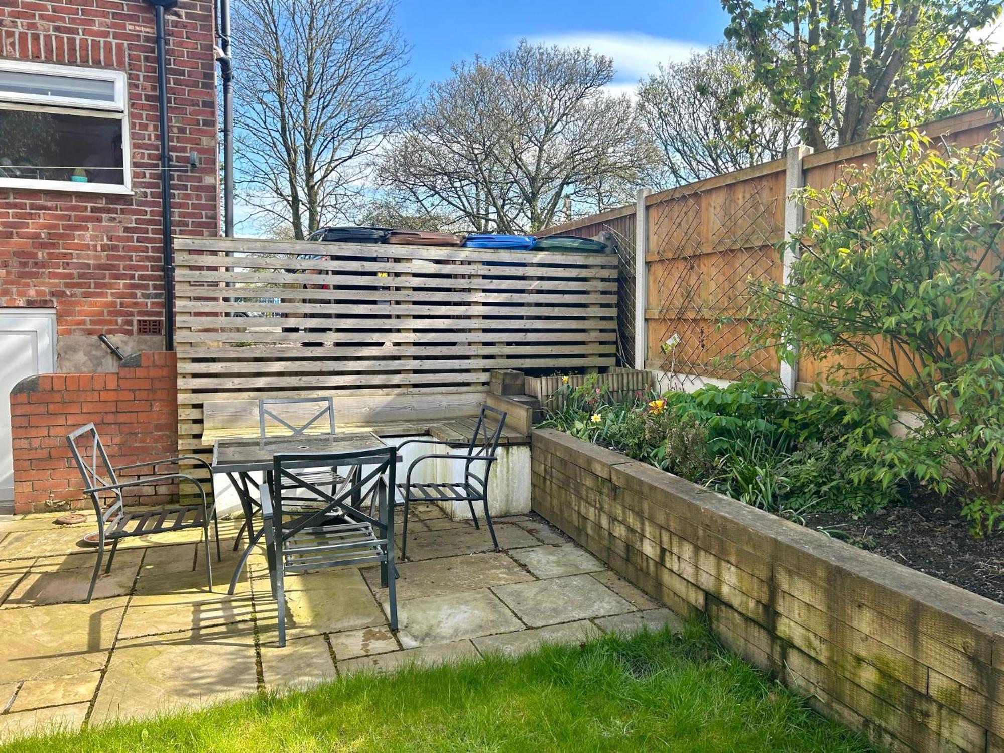 Lovely, Large Double Bedroom With Park View In Home Hazel Grove Eksteriør billede